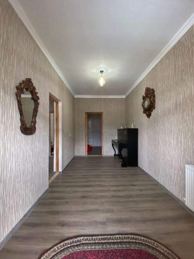 Achela'S Guesthouse 博尔若米 外观 照片